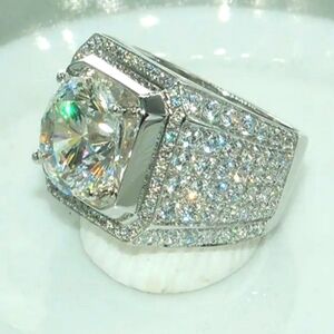 Glamorous Silver Statement Ring with Sparkling Centerpiece